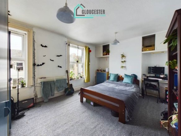 208 Swindon Road, Cheltenham